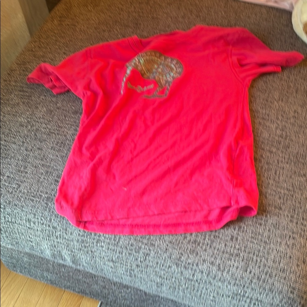 Kiwi Red Short Sleeve Tee Casual Comfort